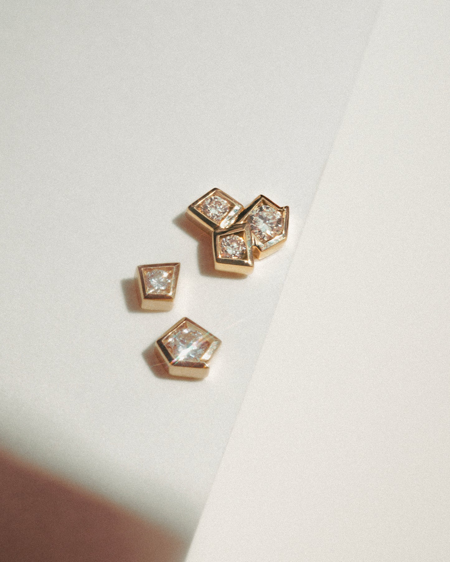 TRIPTYCH LABRET - WHITE LAB DIAMOND & WHITE GOLD