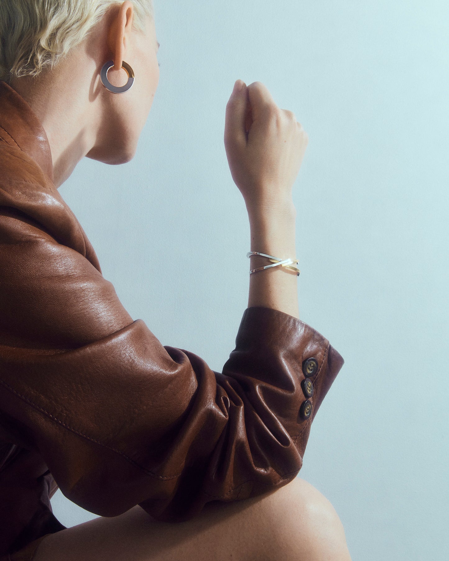 OLYMPIA ARMRING - RHODIUM & VERMEIL