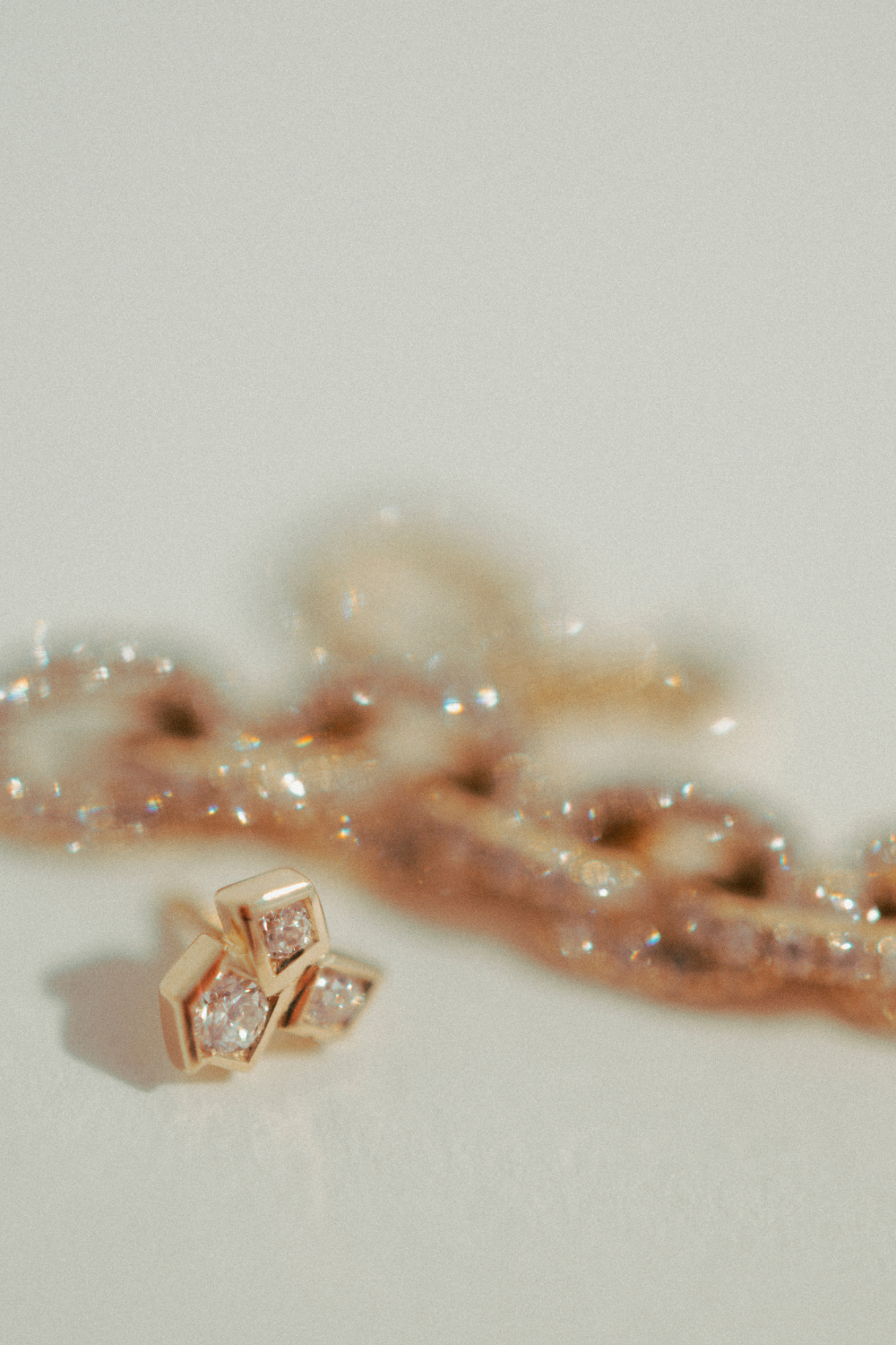 TRIPTYCH LABRET - WHITE LAB DIAMOND & YELLOW GOLD