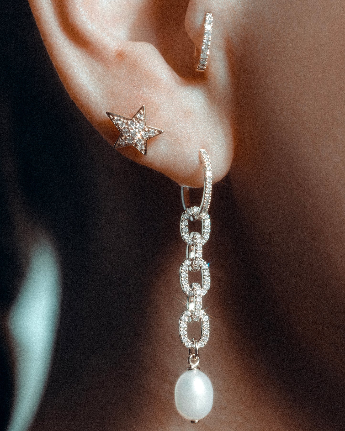 ERA PEARL PENDANT - WHITE LAB DIAMONDS/PEARL & YELLOW GOLD