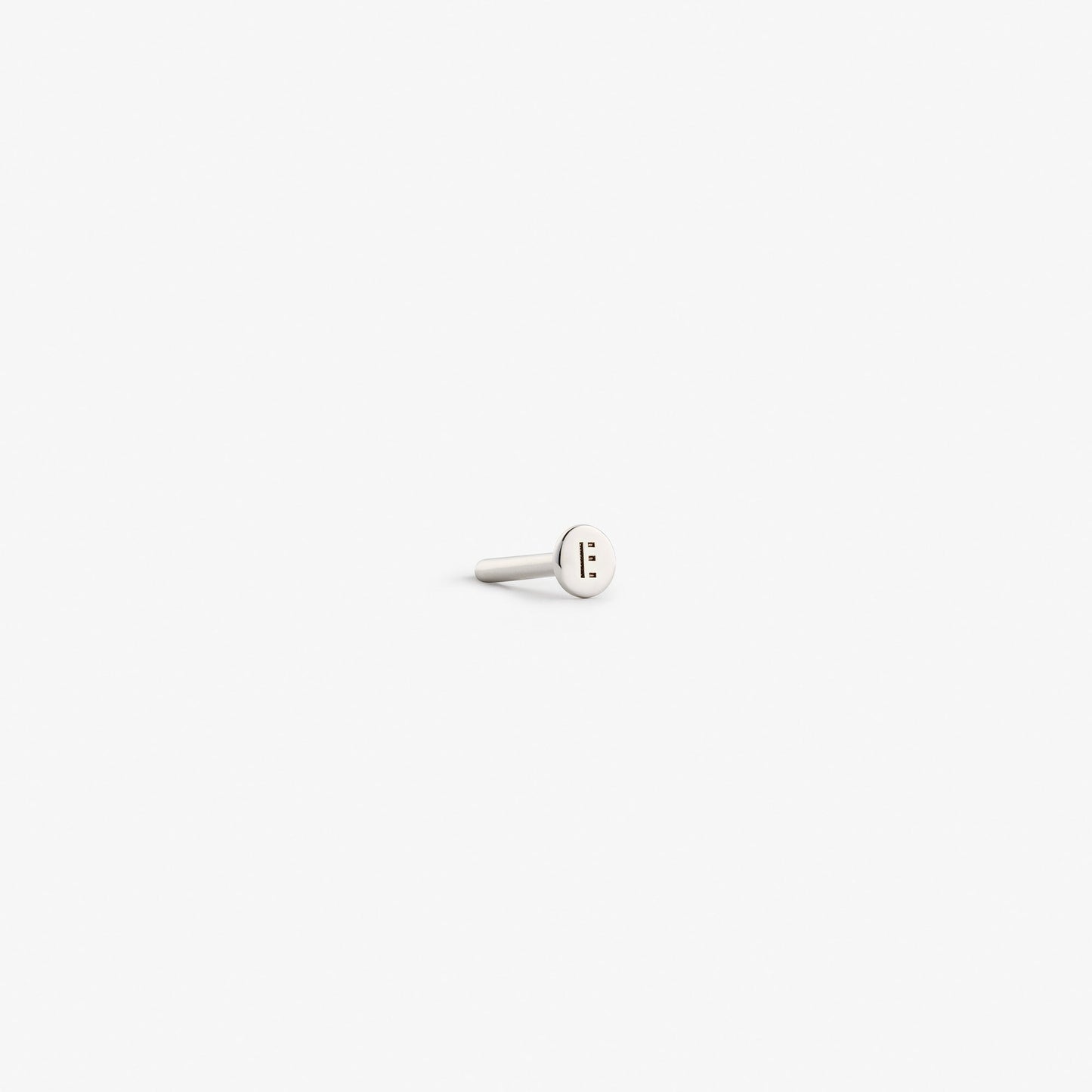 HIP TO BE SQUARE LABRET - WHITE GOLD + piercing