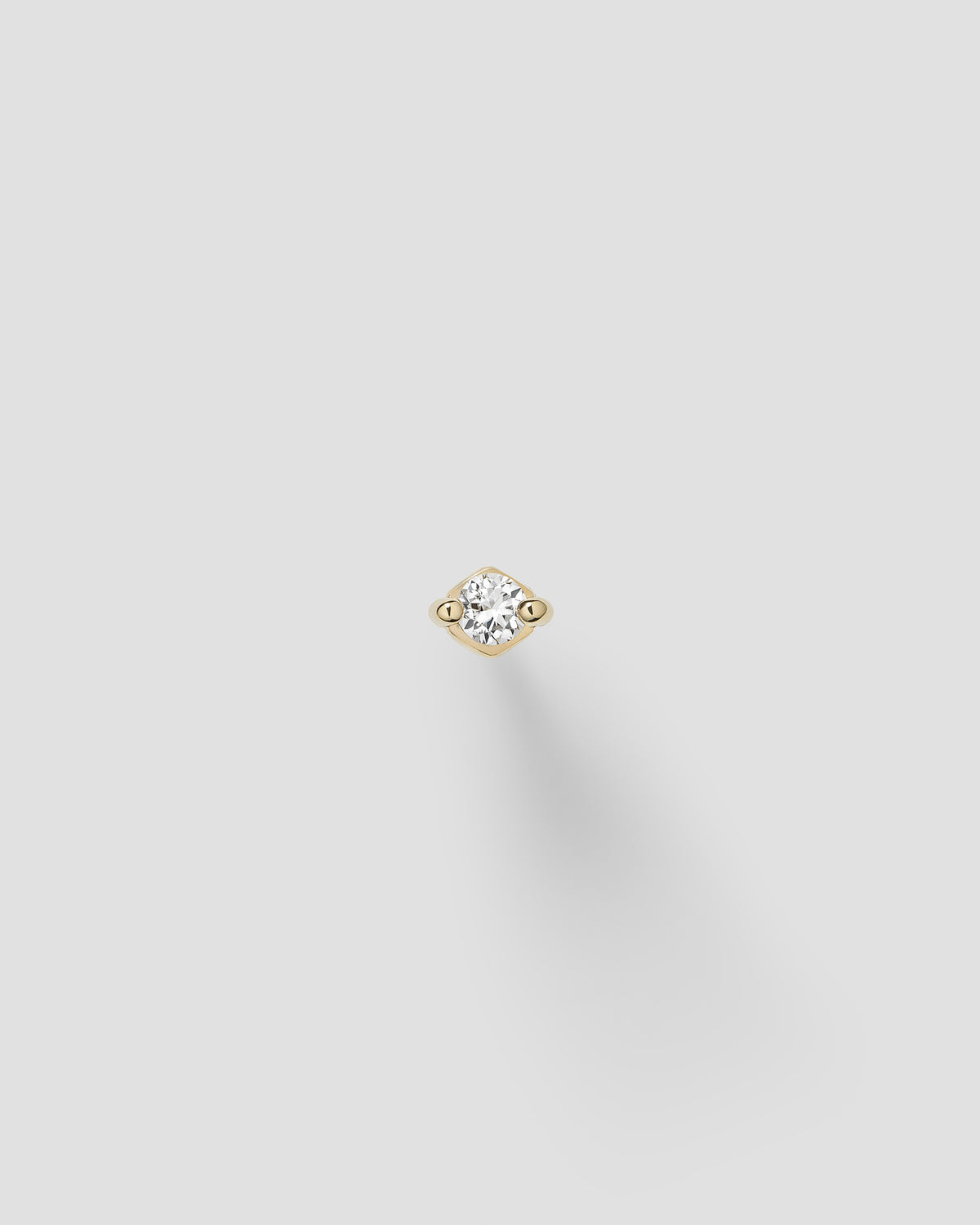 Ivory labret white diamond & yellow gold