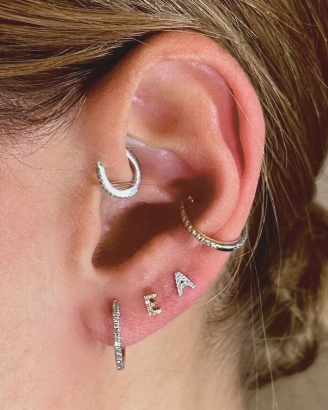 LETTER LABRET - WHITE DIAMOND & YELLOW GOLD