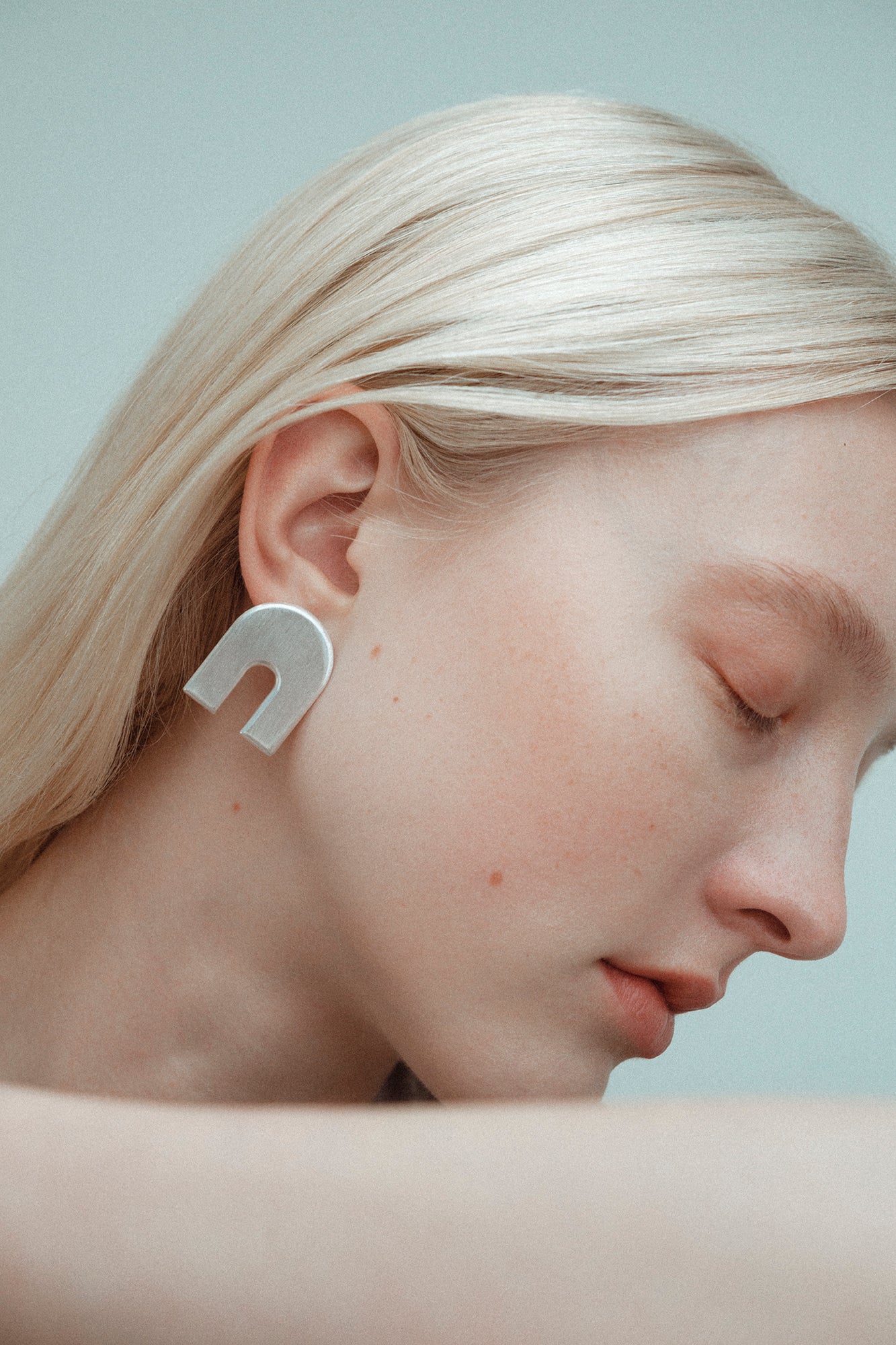 IRIS ARCH STUDS - SILVER