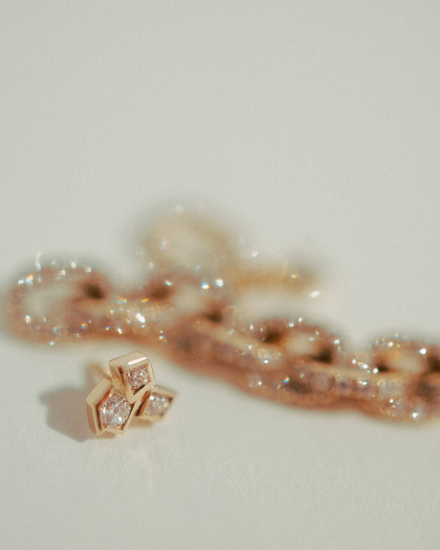 TRIPTYCH LABRET - WHITE LAB DIAMOND & YELLOW GOLD