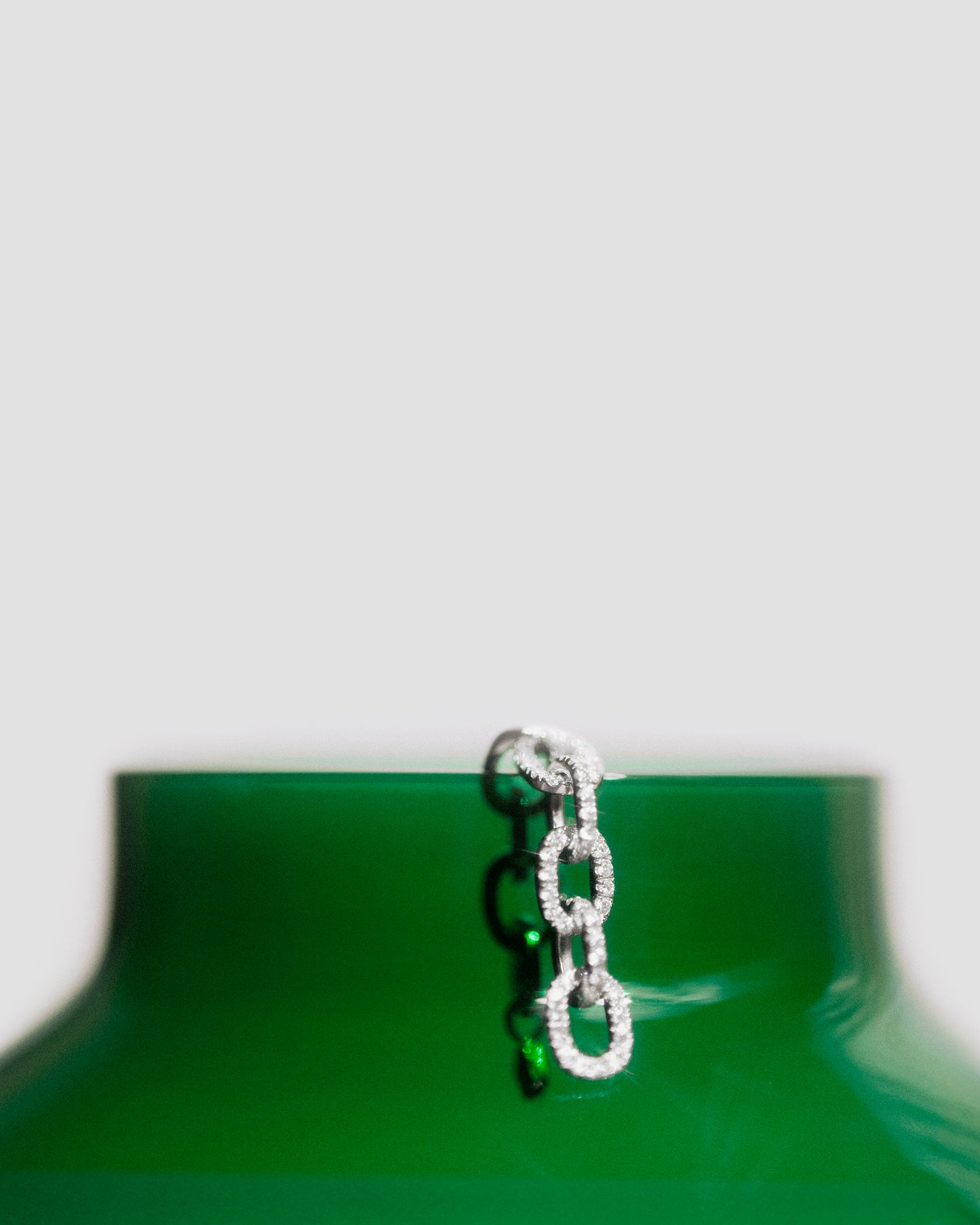 ECHO LINK PENDANT - WHITE DIAMONDS & WHITE GOLD