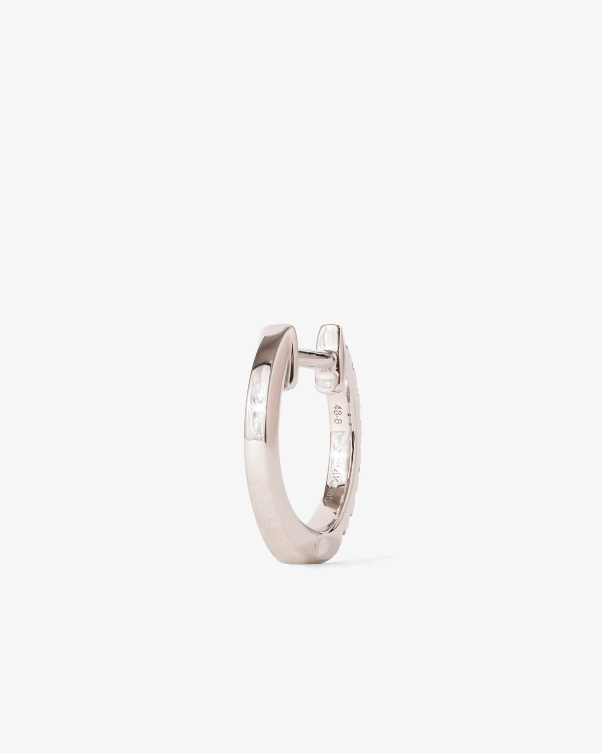 Avant hoop in 14k white gold, 10 mm, back view.