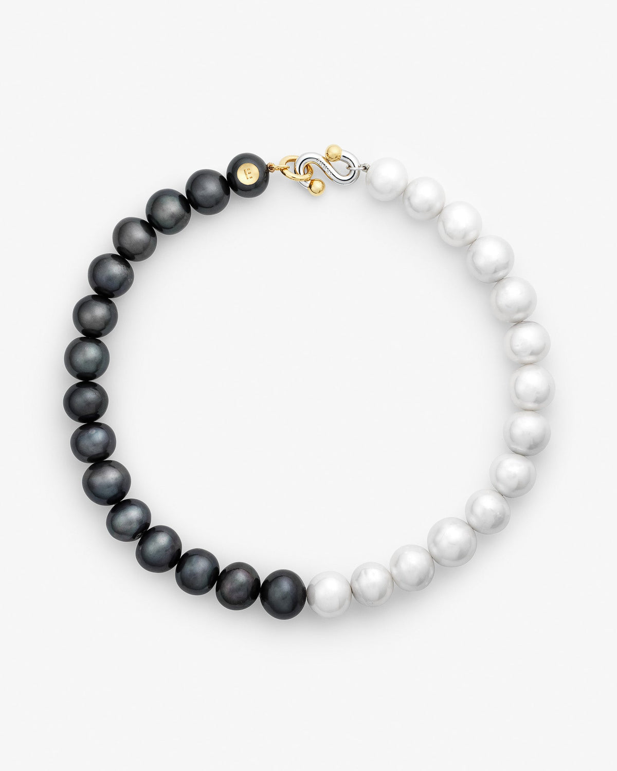 Ares pearl necklace