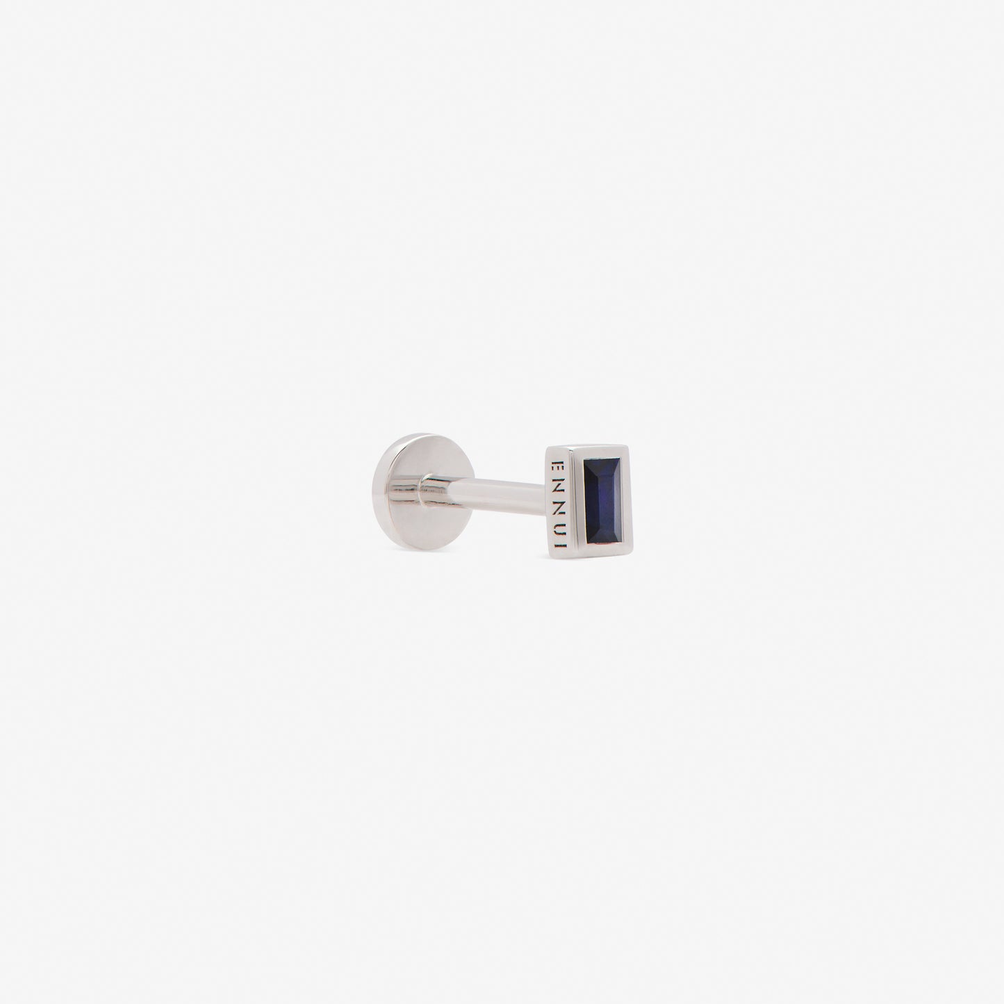rectangular labret with blue sapphire set in white gold