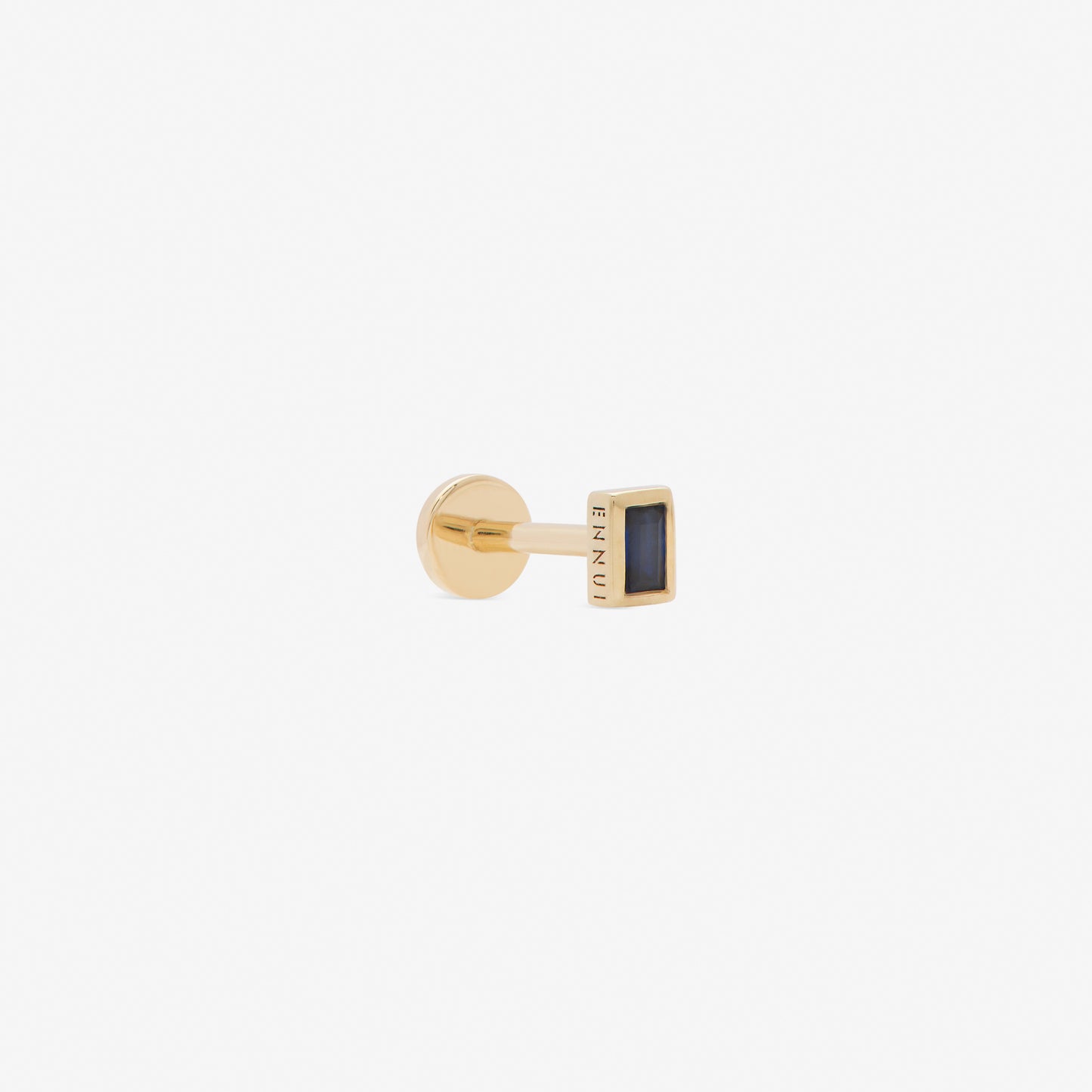 rectangular labret with blue sapphire set in yellow gold from side